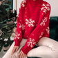 Weihnachtspullover für Damen in Strick und Baumwolle. Dieser weihnachtlicher Pullover ist ideal für die Festtage und bietet schlichtes Design mit weihnachtlichem Motiv. Auch als Weihnachts Sweatshirt erhältlich. Perfekt für Damen, die einen weihnachtlichen Strickpulli oder Christmas Sweater