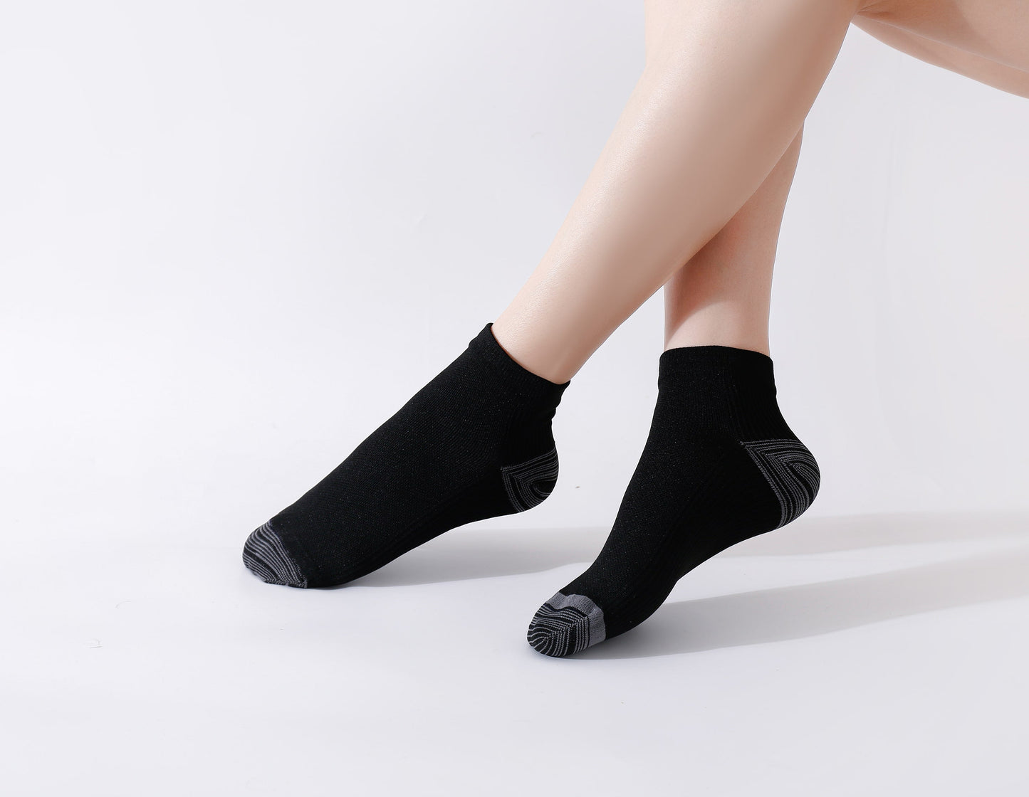 Aktiv Socken Damen: Medizinische Kompressionssocken für Laufen, kurz und effektiv gegen Venenprobleme. Laufsocken Kompression & Kompressionssöckchen in einem!